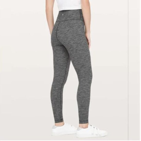 Lululemon Wunder Under High-Rise Tight 31" in Luon Variegated Knit Black - SZ 6 - Picture 2 of 7